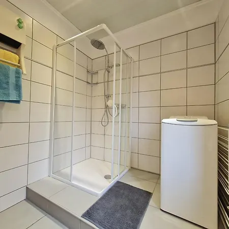 Lumineux A - 2eme Etage, Tout Inclus, Parking Gratuit - Fr-1-584-316 Apartment